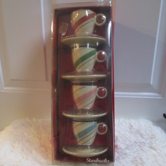 Vtg 2007Starbucks Holiday 2007 Candy Cane Stripe Mugs w/ Saucers 4 set.in box